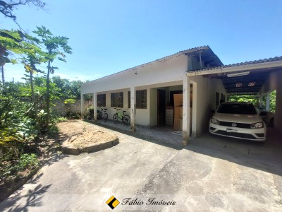 Casa em Peruíbe para venda