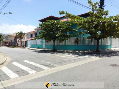 Casa em Peruíbe para venda