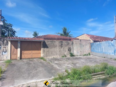 Casa em Peruíbe para venda
